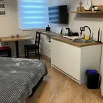 Zvijezda Mora 아파트 *