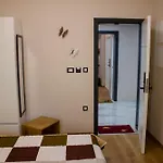 Zvijezda Mora 아파트 네움